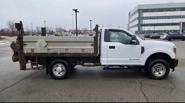 2019 Ford Super Duty F-350 - Photo 4