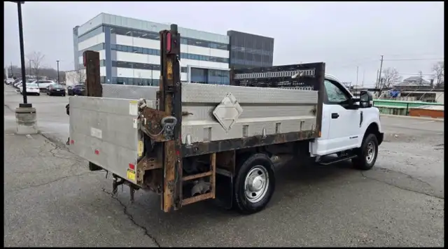 2019 Ford Super Duty F-350 - Photo 7