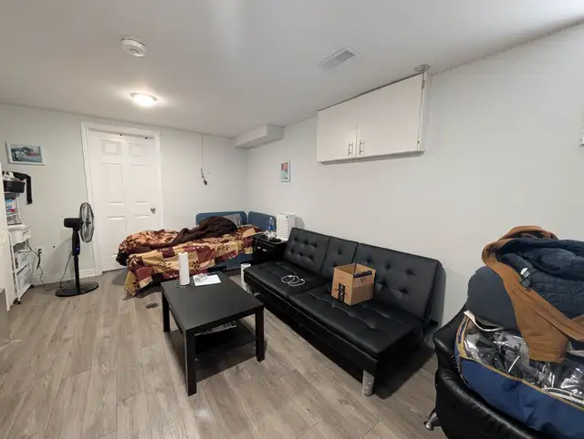 38 Chalmers St, St. Catharines - 1 Bedroom Lower Unit - Photo 3