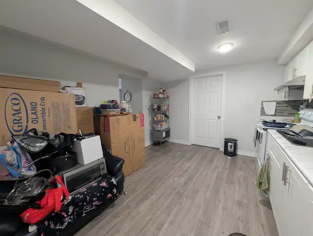 38 Chalmers St, St. Catharines - 1 Bedroom Lower Unit - Photo 7