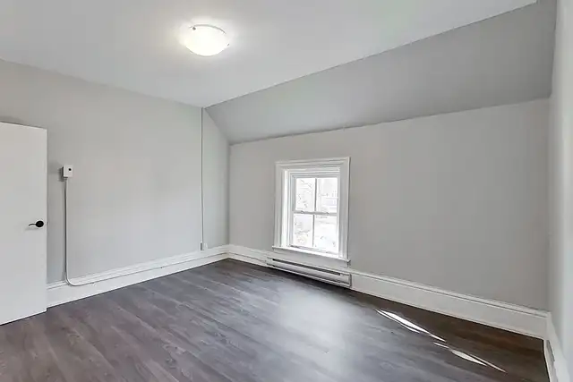 Charming 2-Bedroom Apartment for Rent – 21 Eardley, Aylmer - Photo 4