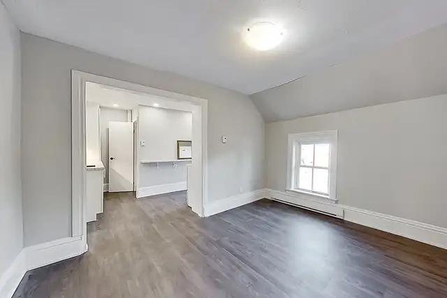 Charming 2-Bedroom Apartment for Rent – 21 Eardley, Aylmer - Photo 8