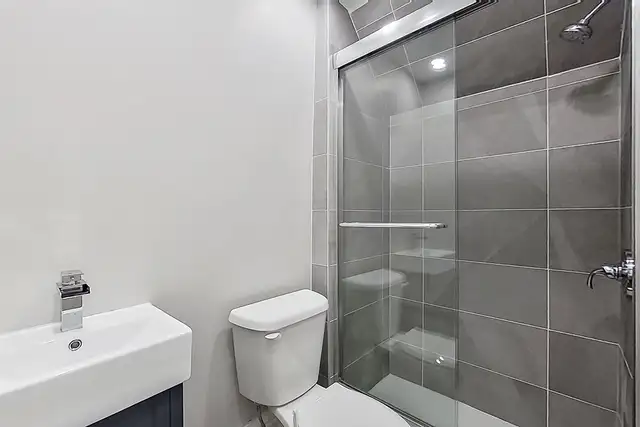 Charming 2-Bedroom Apartment for Rent – 21 Eardley, Aylmer - Photo 15