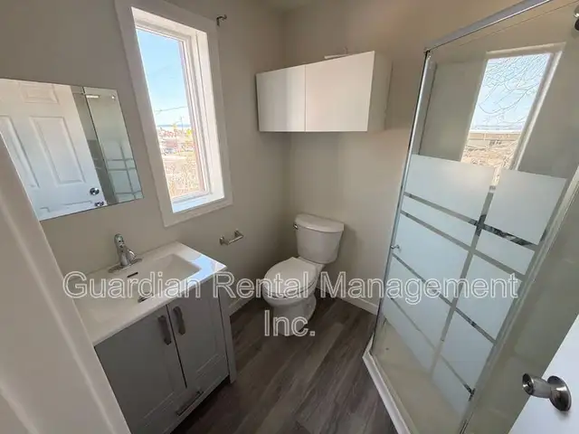 Upper-Level 1 Bed, 1 Bath Unit - 1 Nugent St. - $1800/month - Photo 6