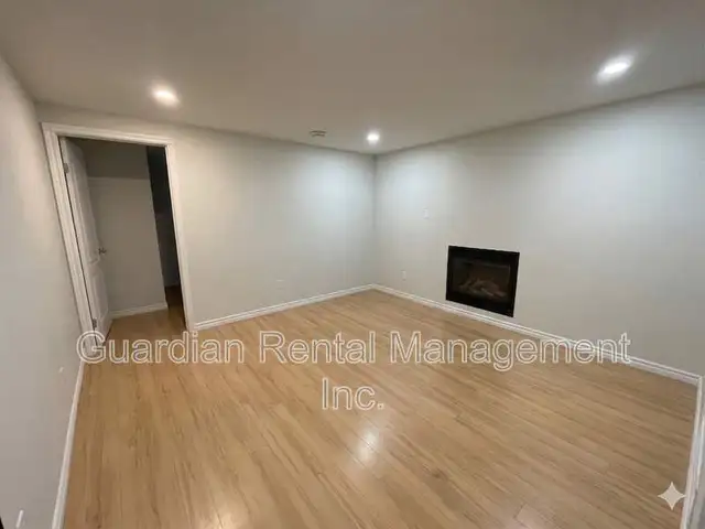 2 Bedroom, 1 Bath Lower-Level Unit – 2606 Woodlawn Ave – $1,900/ - Photo 2