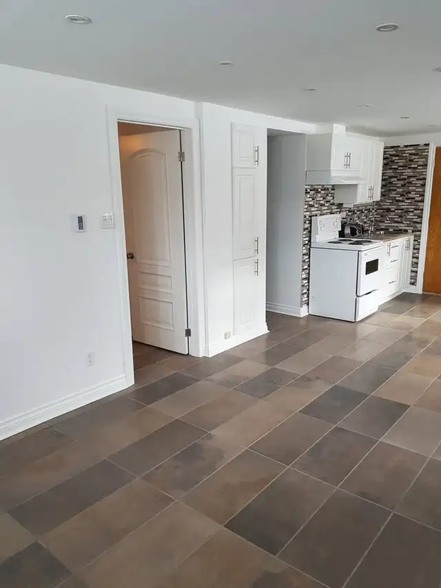 NDG Beautiful large heating 3 1/2 - Photo 4