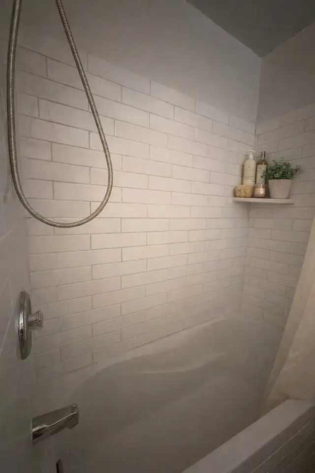 All-Inclusive 3 Bedroom w/ Internet, Yard & Parking – North End - Photo 15