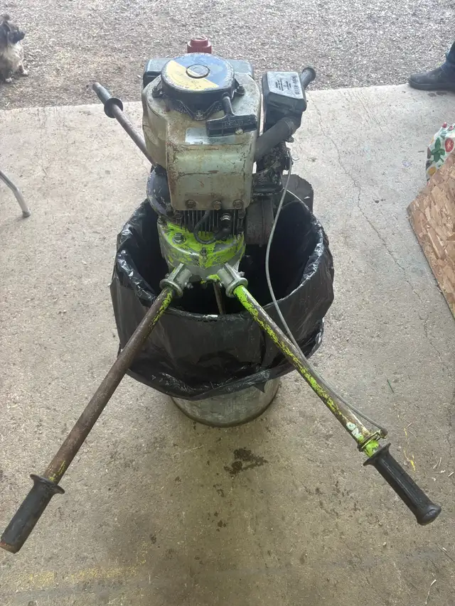 postdrill auger - Photo 3