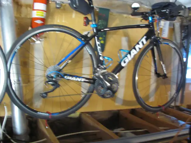 Number of high end and custom bikes for sale. - Photo 2