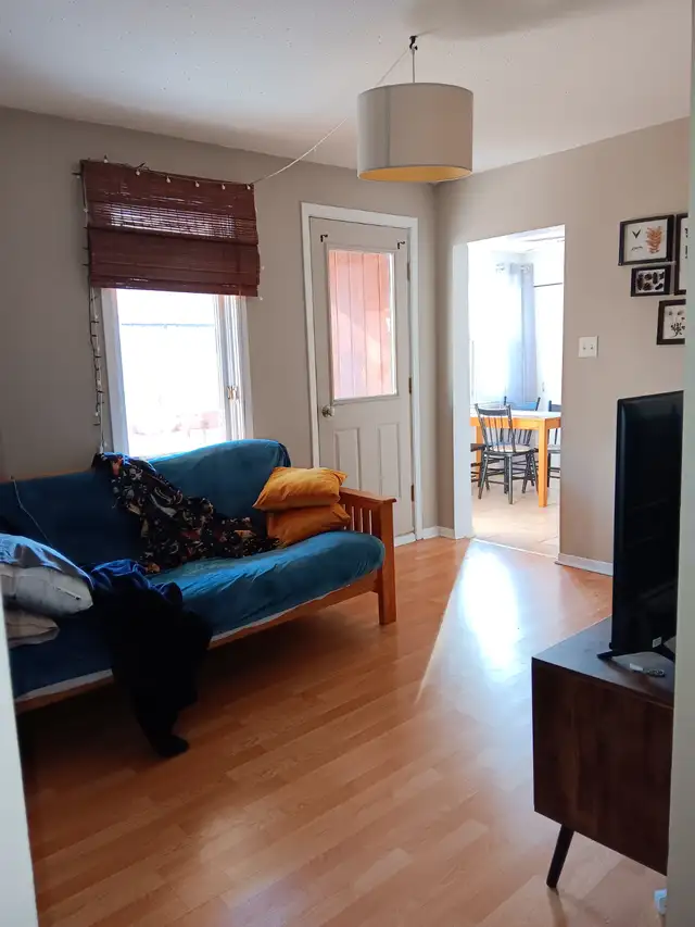 Charming 2-bd Apt - Top Floor - 6 Appliances Incl - Photo 7