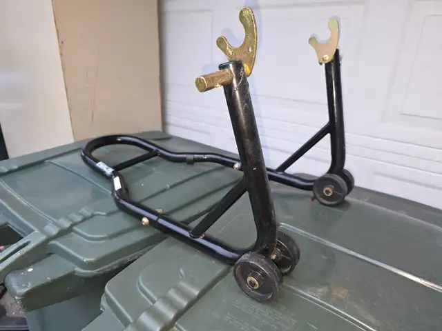 Venom Motorcycle Accessories Rear Motorcycle Racing Stand Spools