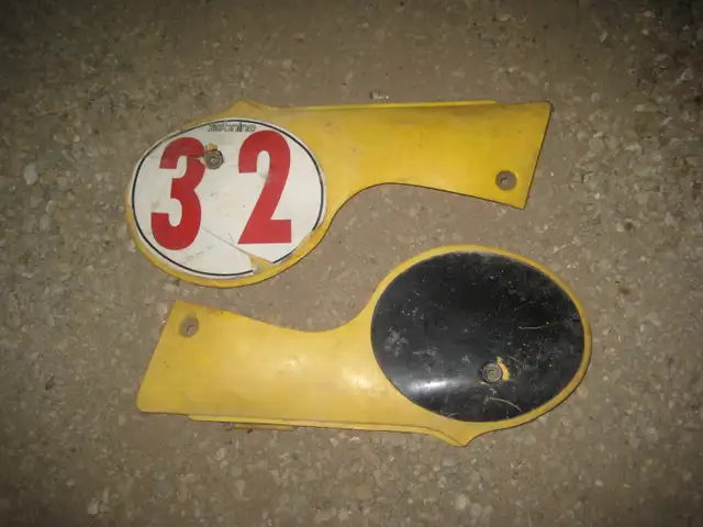 1980 Suzuki RM125 Side Panel Set