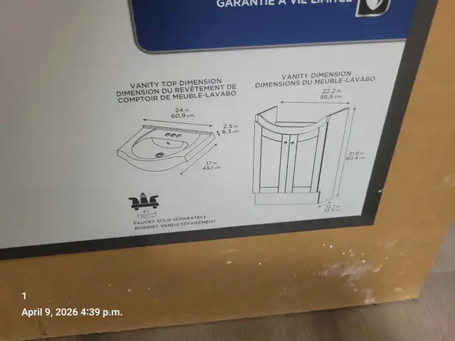 bathroom vanity and sink - Photo 2