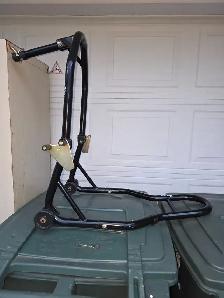 Venom Front Motorcycle Racing Stand W Under The Forks Attachment