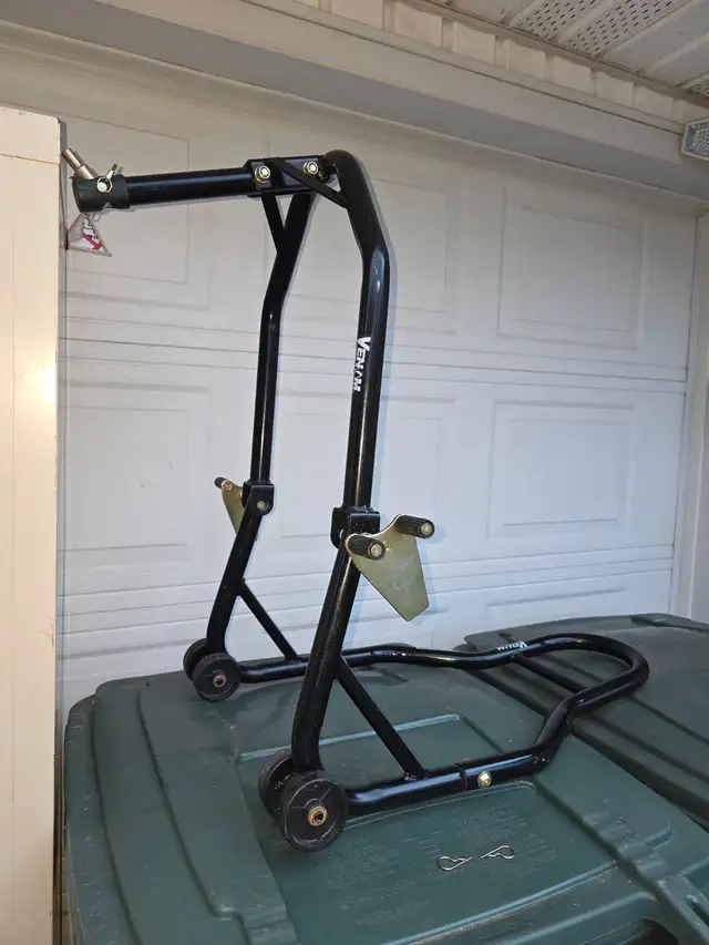 Venom Front Motorcycle Racing Stand W Under The Forks Attachment - Photo 2