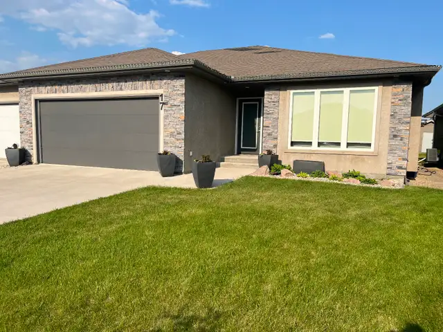 Steinbach One Side of Duplex