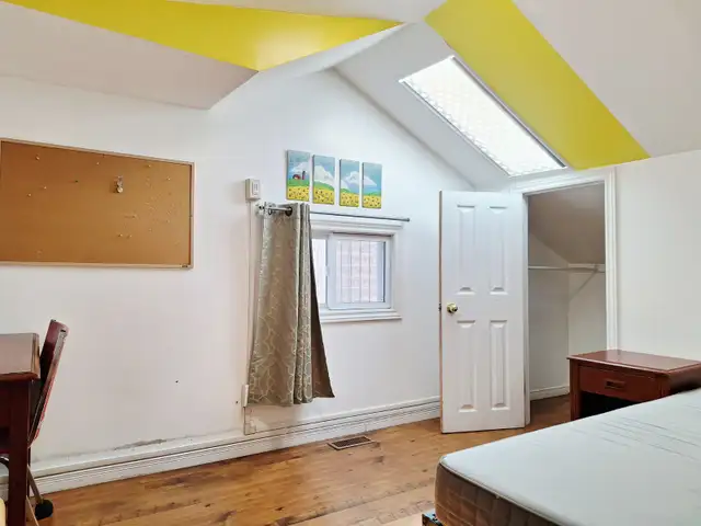 May 1-Sunny Male Rm All Included-Near D/T-4 mths. or longer - Photo 3