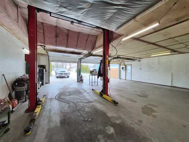 1057 oak ave Kingsville Ontario - Photo 4