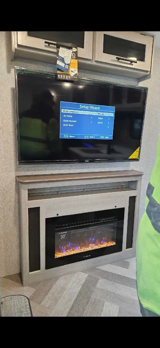 2024 Zinger Trailer in Bailey's Bay - Photo 4