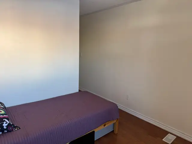 rooms for rent at York University village - Photo 2