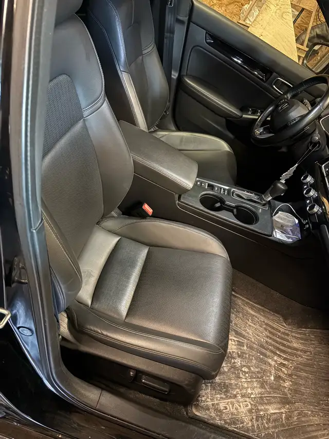 2022 civic sport touring hatchback 1.5L turbo automatic - Photo 7