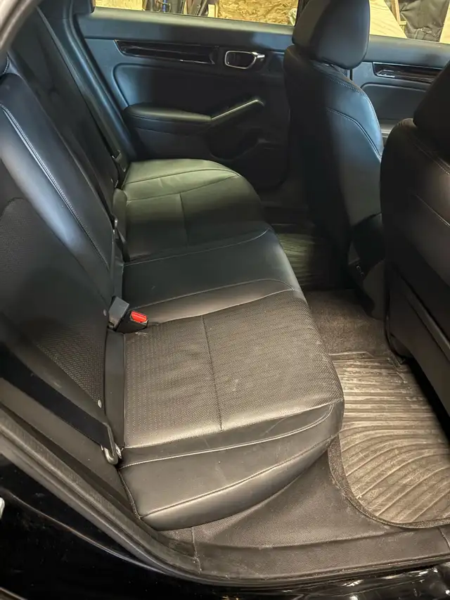 2022 civic sport touring hatchback 1.5L turbo automatic - Photo 9