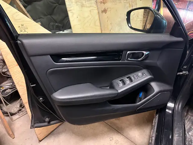 2022 civic sport touring hatchback 1.5L turbo automatic - Photo 10