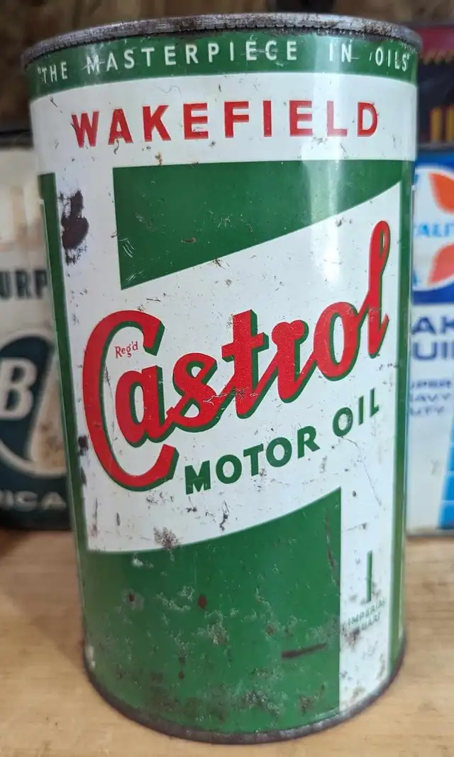 VINTAGE 1930's CASTROL WAKEFIELD MOTOR OIL IMPERIAL QUART CAN