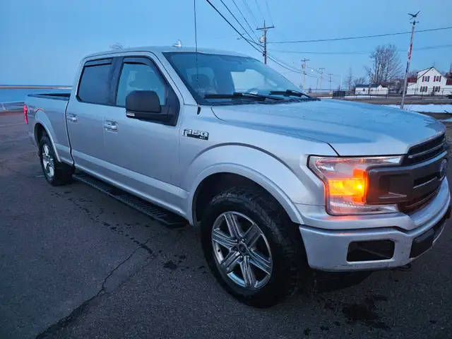 2018 Ford F-150 4WD SUPERCREW LONG BED XLT NON SMOKER - Photo 3