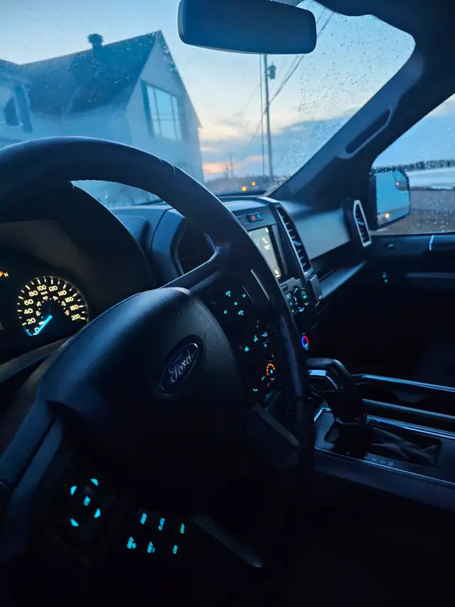 2018 Ford F-150 4WD SUPERCREW LONG BED XLT NON SMOKER - Photo 7