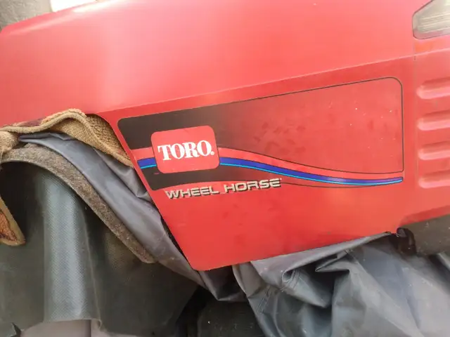 assorted hoods for lawn & garden tractors - Photo 6