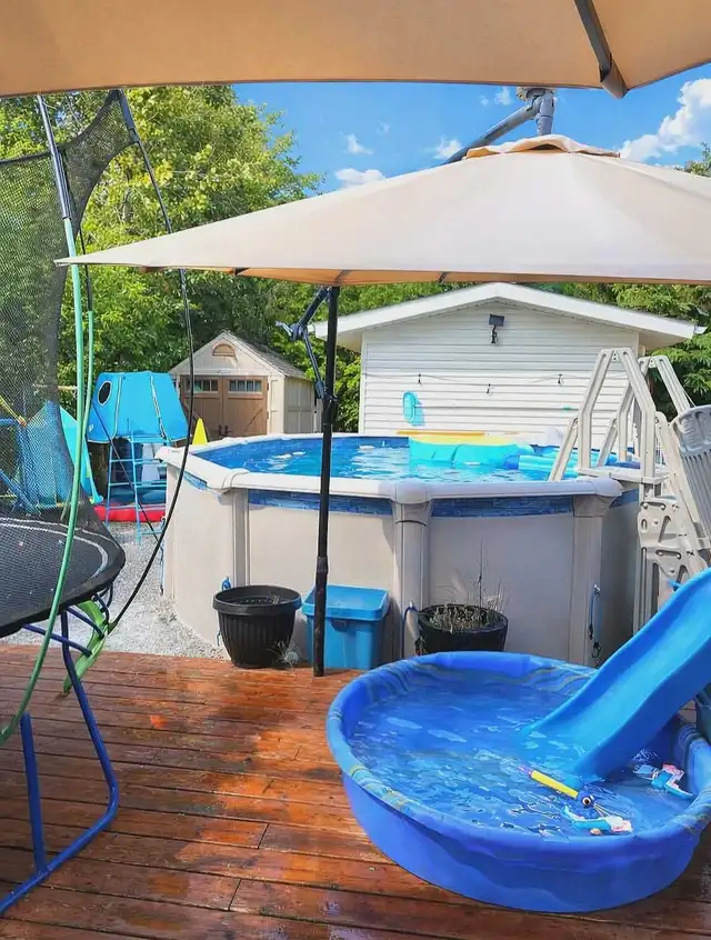 House for Sale - Open House Saturday 2-4pm - Photo 2