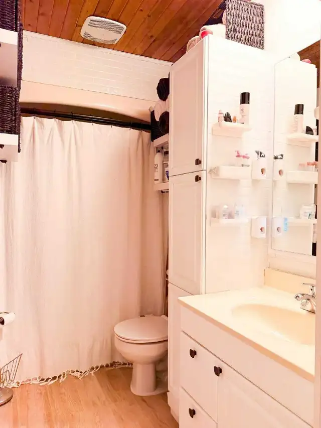 House for Sale - Open House Saturday 2-4pm - Photo 6