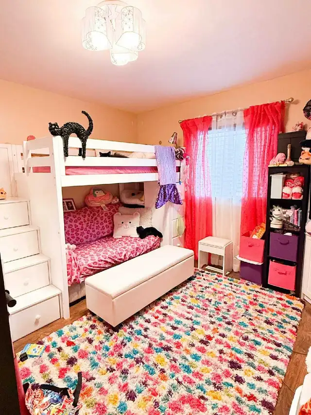 House for Sale - Open House Saturday 2-4pm - Photo 8