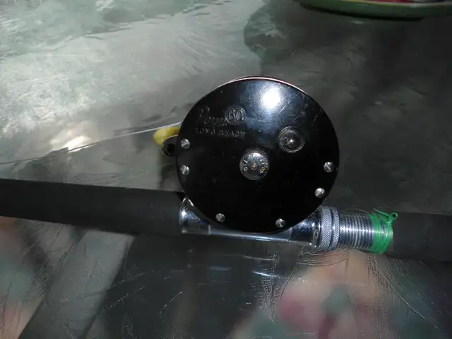 MOOCHING ROD WITH 100 YARDS OF LEAD CORE LINE - Photo 3