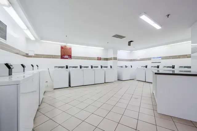 Two spaces available in Master Bedroom on immediate basis - Photo 10