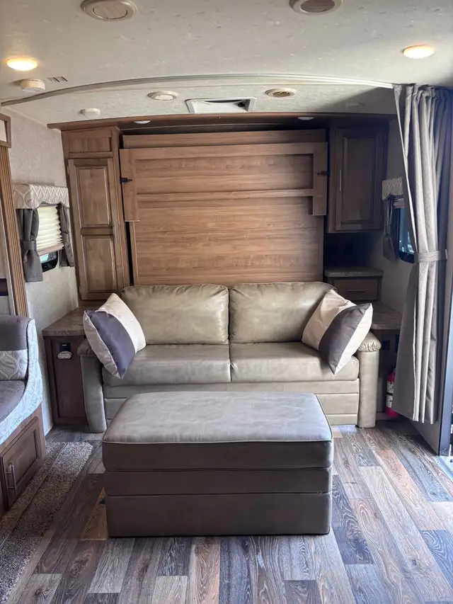 ESTATE SALE - Photo 4