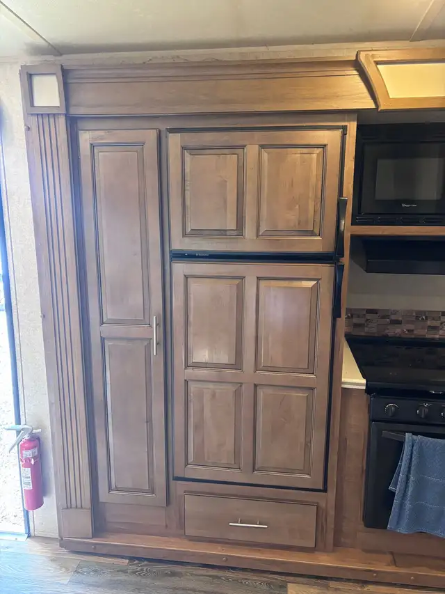 ESTATE SALE - Photo 8