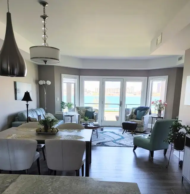 Enjoy Waterfront & Fireworks from Private Balcony - Photo 4