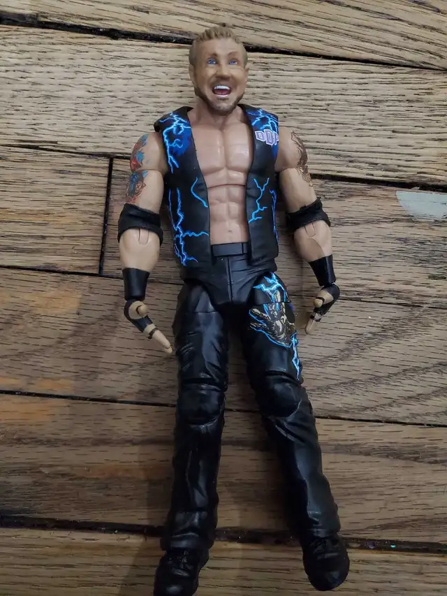 wwe figures - Photo 4