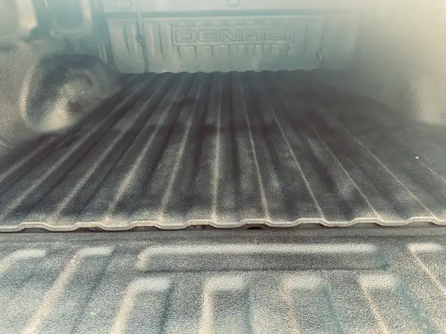 2016 GMC Sierra 1500 4WD Crew Cab Denali Ultimate 6.2 L In Black - Photo 14