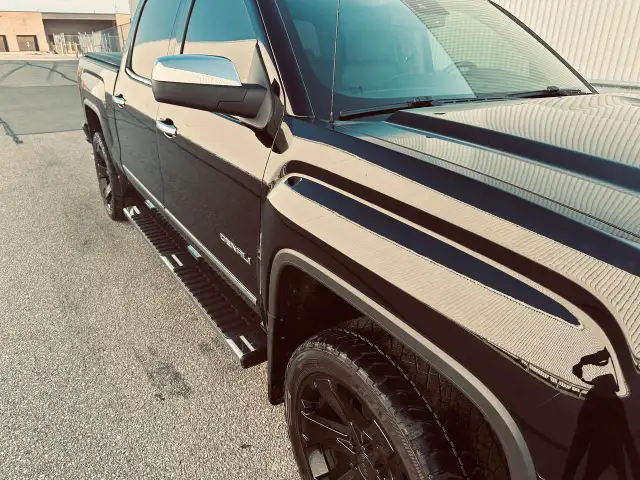 2016 GMC Sierra 1500 4WD Crew Cab Denali Ultimate 6.2 L In Black - Photo 16