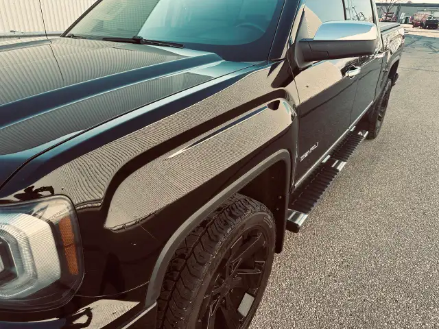 2016 GMC Sierra 1500 4WD Crew Cab Denali Ultimate 6.2 L In Black - Photo 18