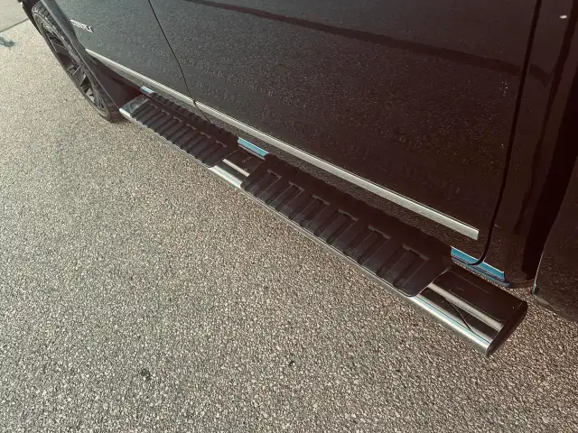 2016 GMC Sierra 1500 4WD Crew Cab Denali Ultimate 6.2 L In Black - Photo 19