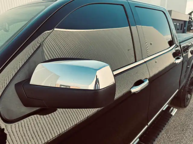 2016 GMC Sierra 1500 4WD Crew Cab Denali Ultimate 6.2 L In Black - Photo 22