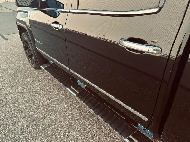 2016 GMC Sierra 1500 4WD Crew Cab Denali Ultimate 6.2 L In Black - Photo 24