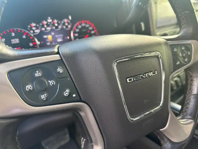 2016 GMC Sierra 1500 4WD Crew Cab Denali Ultimate 6.2 L In Black - Photo 36