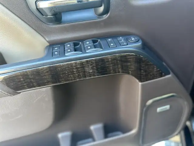 2016 GMC Sierra 1500 4WD Crew Cab Denali Ultimate 6.2 L In Black - Photo 37