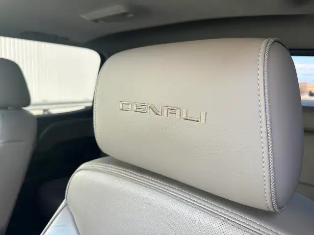 2016 GMC Sierra 1500 4WD Crew Cab Denali Ultimate 6.2 L In Black - Photo 45