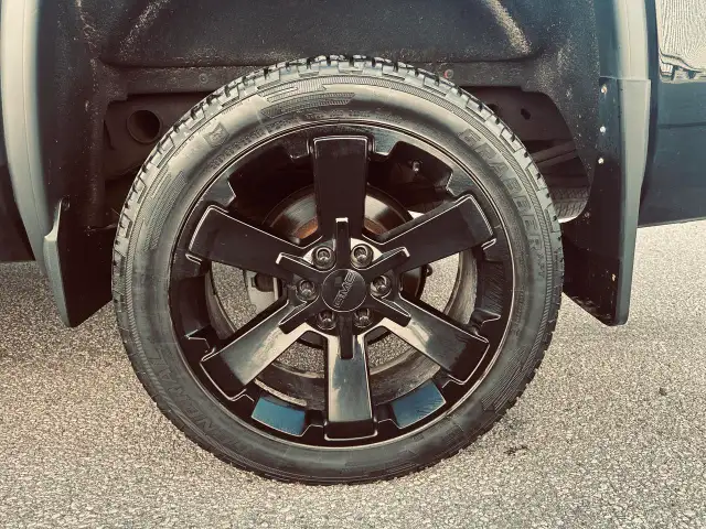 2016 GMC Sierra 1500 4WD Crew Cab Denali Ultimate 6.2 L In Black - Photo 52